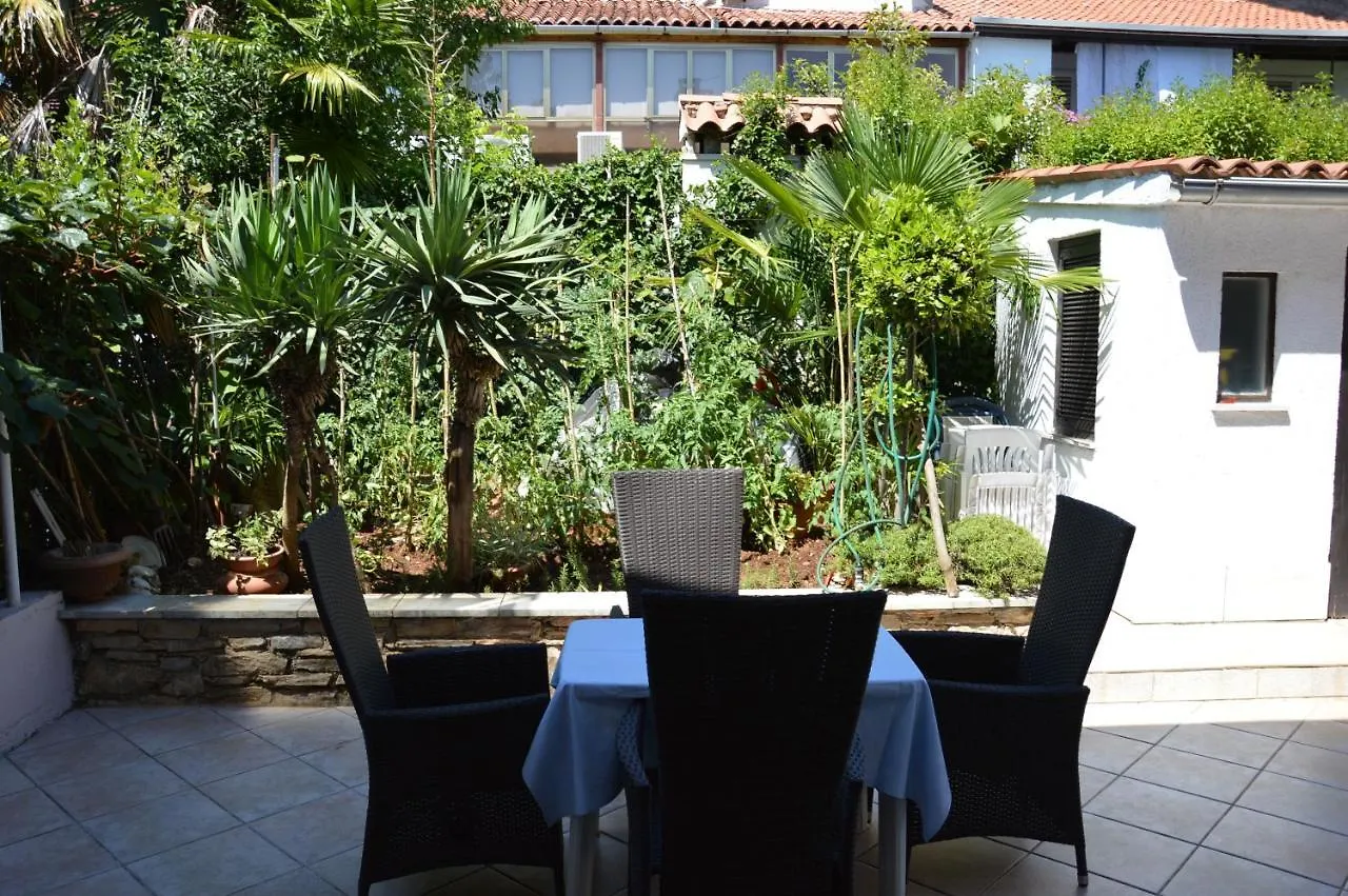 Apartments Zita Poreč 0*,